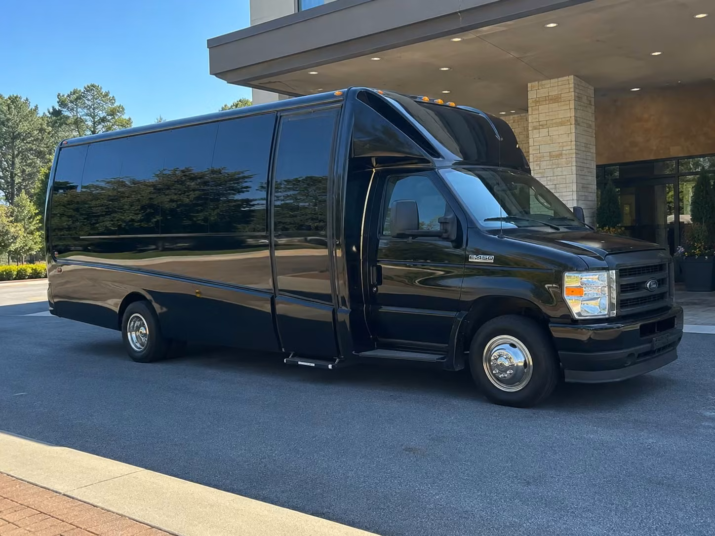 18 passenger minibus