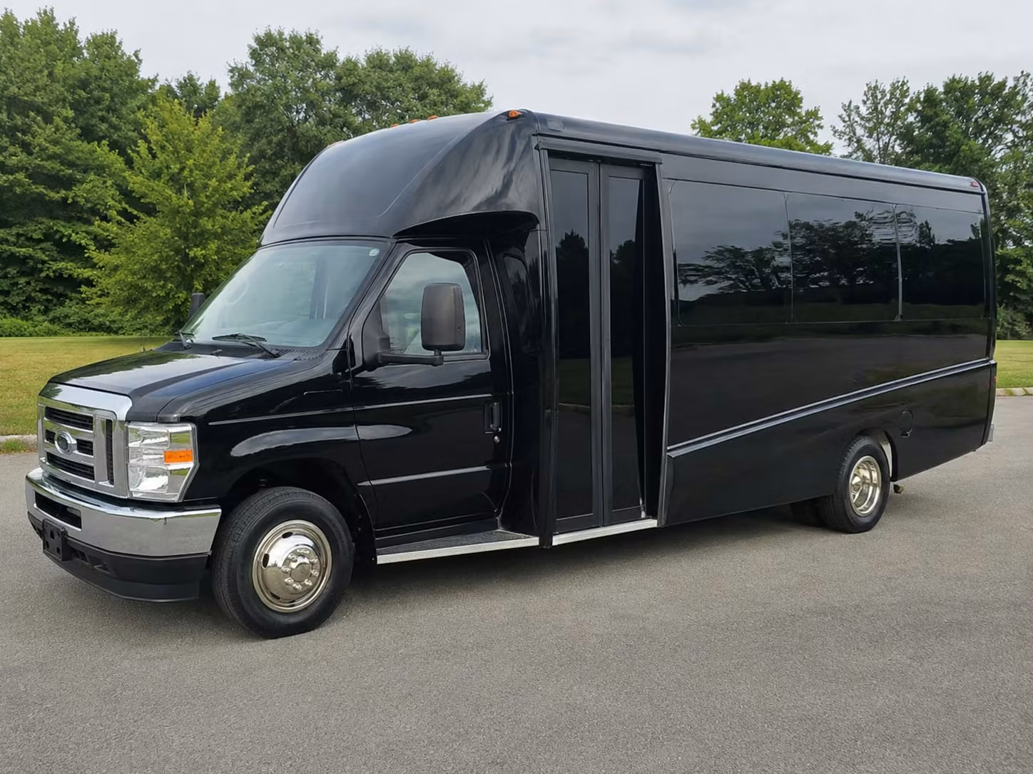 20 passenger minibus