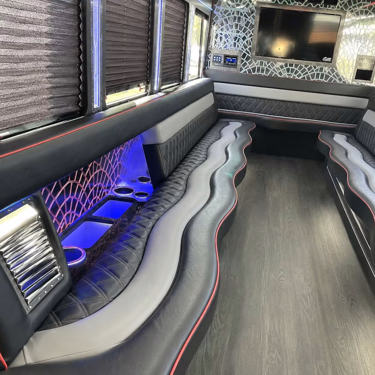 choose the perfect bridal party bus for your goodyear wedding morning