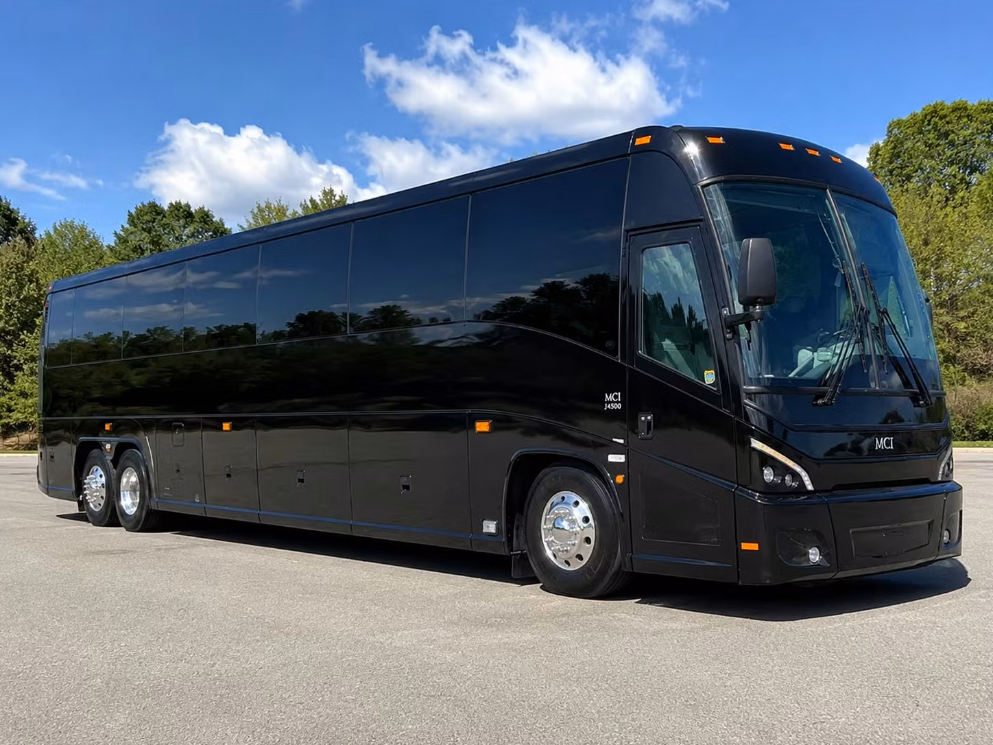 corporate event shuttle bus rentals in goodyear arizona