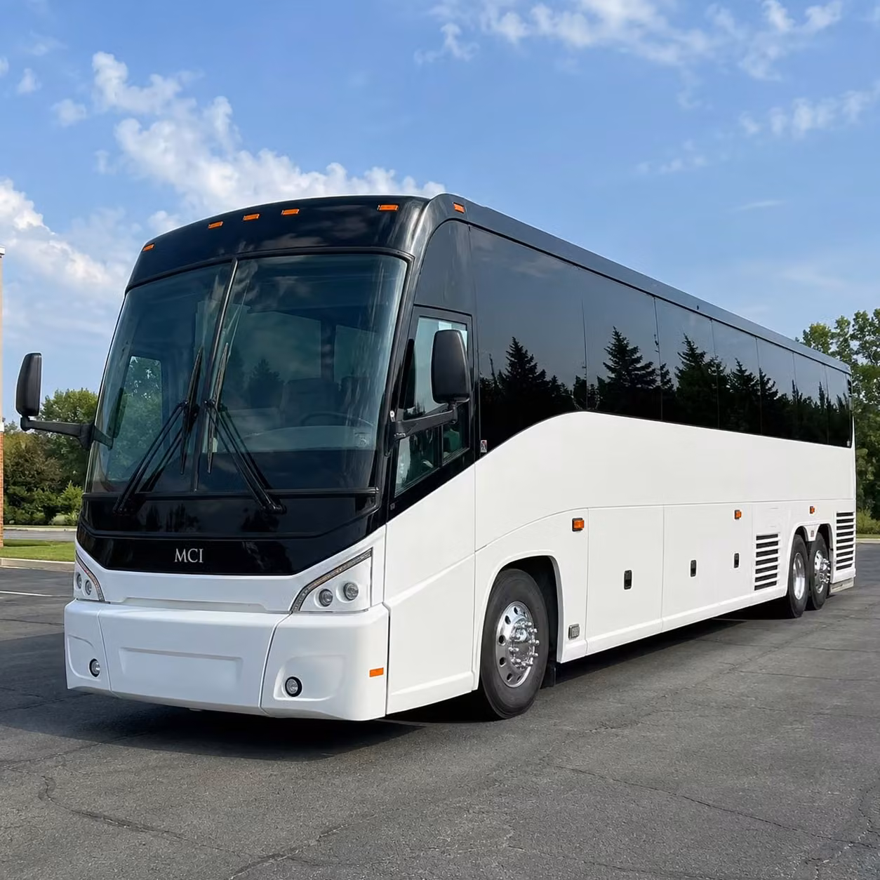 multi day bus rentals out of goodyear for school groups and academic travel